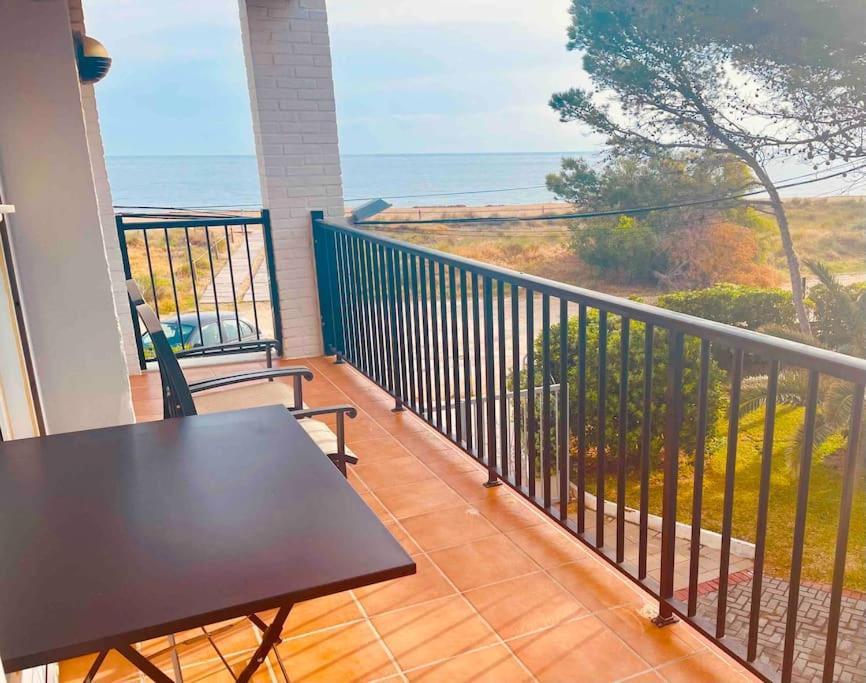 Apartamento En Primera Linea De Playa Dénia